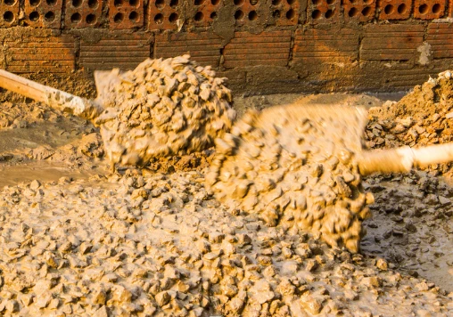 Mix Cement for Mortar or Concrete Mix Cement for Mortar or Concrete